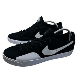 Nike SB Blazer Court Low Black White Skate Shoes Men’s Size 13 NWOT
